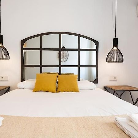 Super Central Malaga Flat With Terrace And Free Parking Bagian luar foto