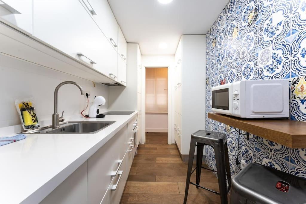 Super Central Malaga Flat With Terrace And Free Parking Bagian luar foto