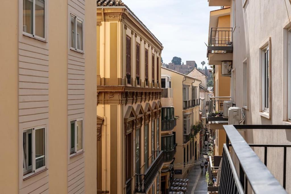 Super Central Malaga Flat With Terrace And Free Parking Bagian luar foto